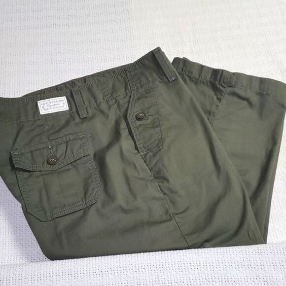 Levi Strauss Signature High Rise Olive Green Sz 14 Capris w Buttoned Pockets - Picture 1 of 7